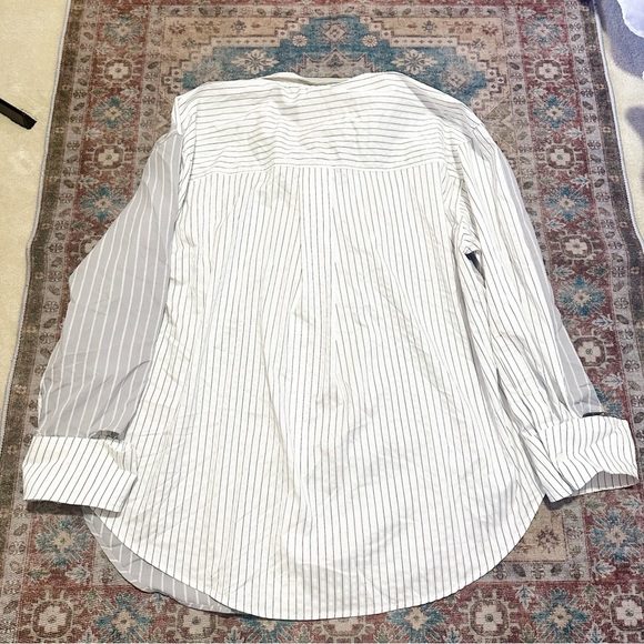 NWT Zara• Women’s oversized great & white striped  button down size medium - Picture 10 of 10